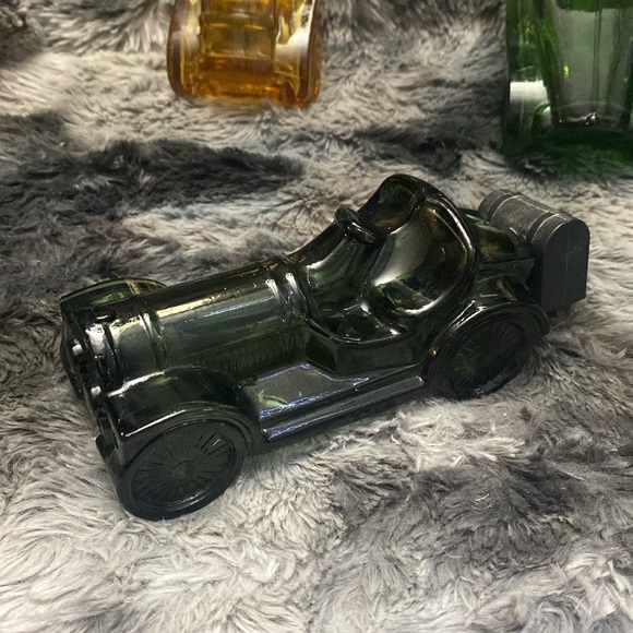 Vintage AVON 4 Car Cologne Bottles Empty Green and Amber Glass - Picture 7 of 16